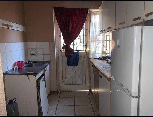 3 BEDROOM HOUSE FOR SALE IN SCOTTSDENE